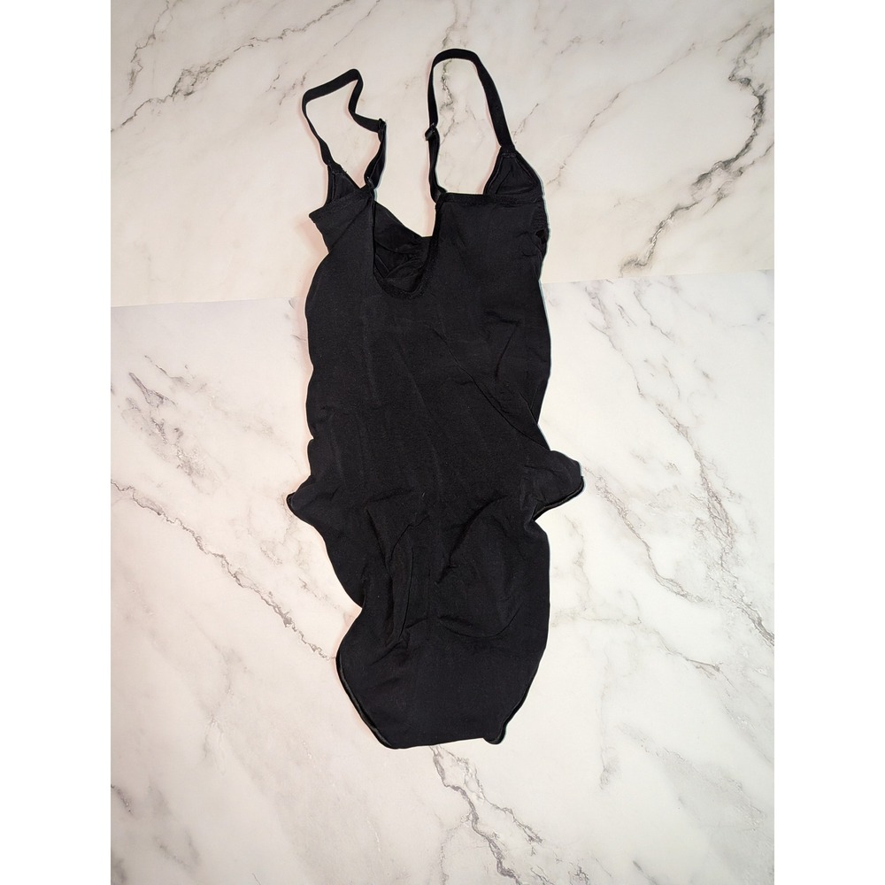 SKIMS Sculpting Mid Thigh Bodysuit Onyx Black Shapewear Small Recycled Nylon - Picture 4 of 5